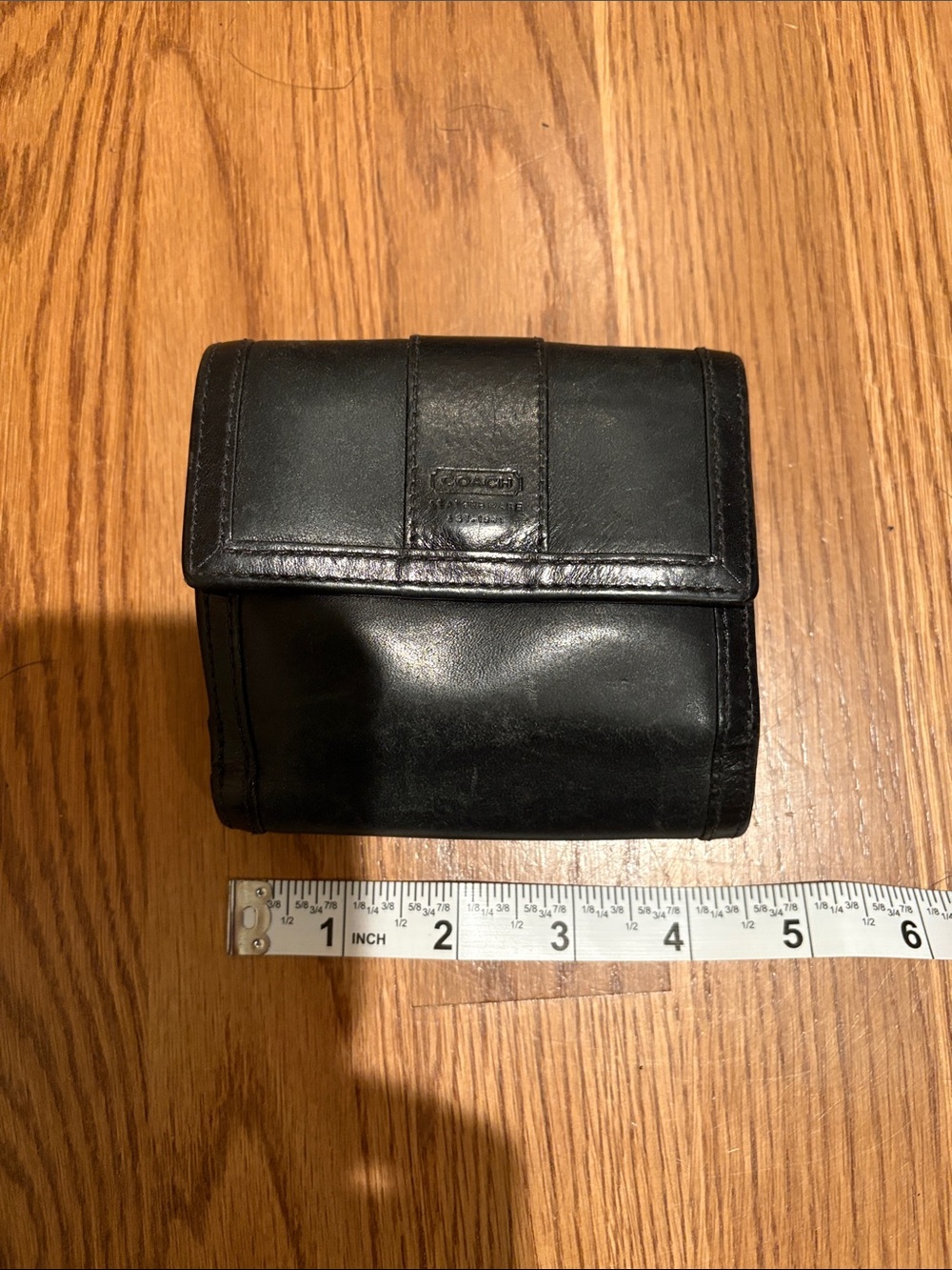Vintage Coach Black Trifold Leather Wallet for women